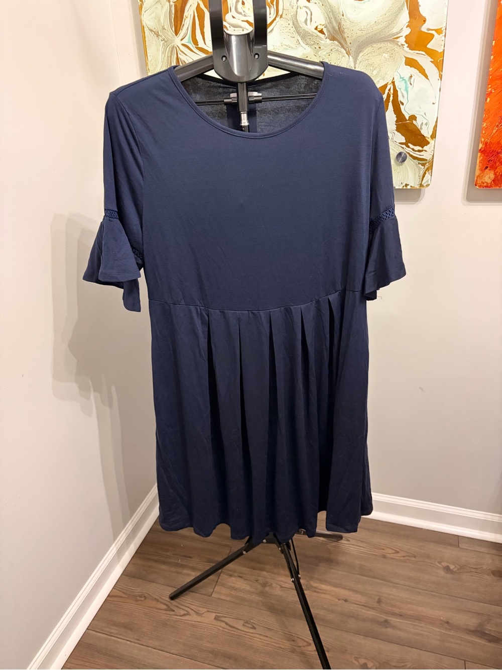 Relaxed Navy Midi Dress with Ruffle Sleeves